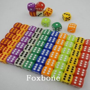 DICE SOURCE FACTORY 16MM STANDARD 6 SIDED DICE SET, 50 PIECES COLORFUL DICE FOR BOARD GAMES, CLASSROOM MATH BULK GAME DICE, MAKE ENTERTAINMENT MORE EXCITING